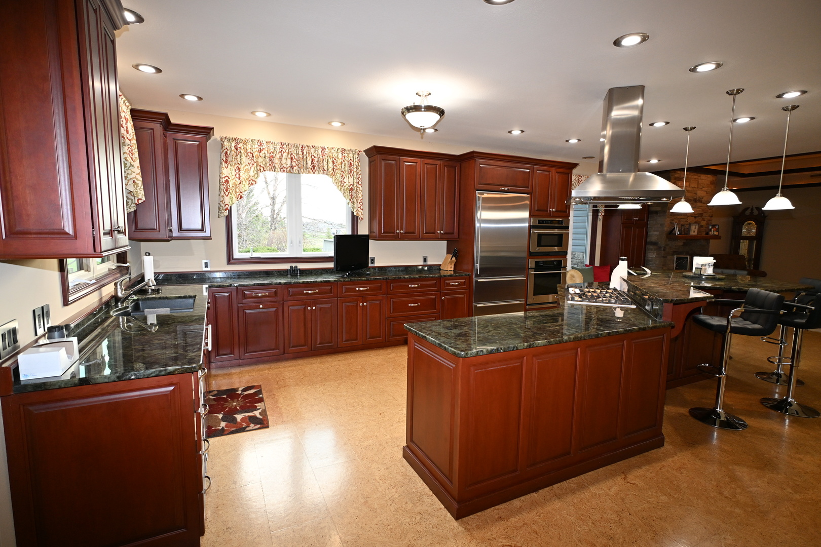 17539 E 2600 North Road, Lexington, IL 61753