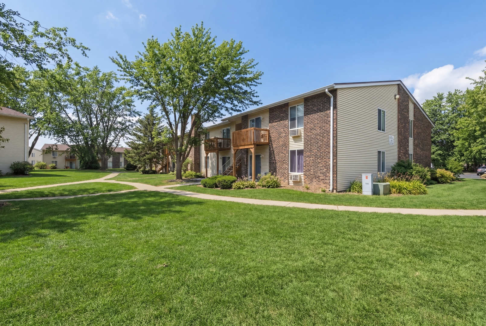 2300 Light Road #202, Oswego, IL 60543