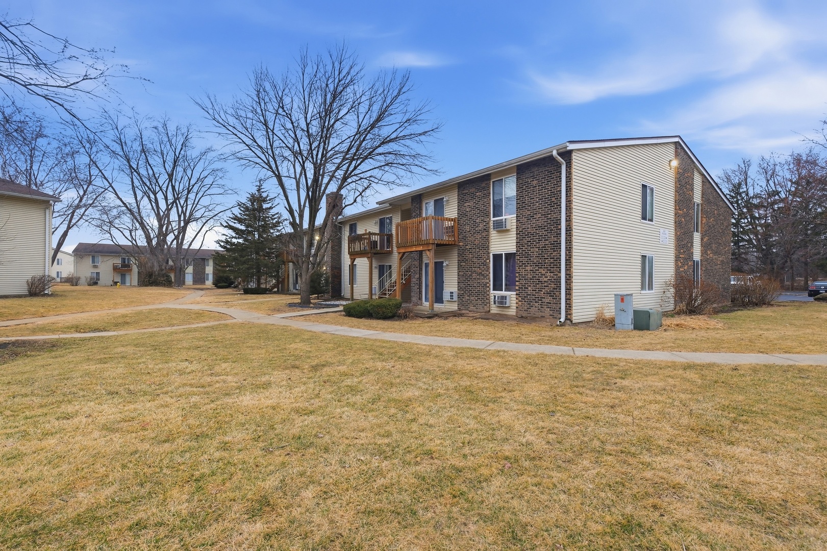 2300 Light Road #202, Oswego, IL 60543