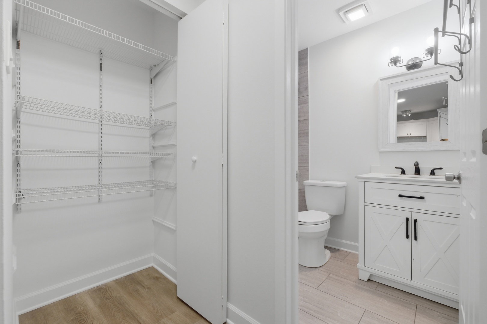 2300 Light Road #202, Oswego, IL 60543