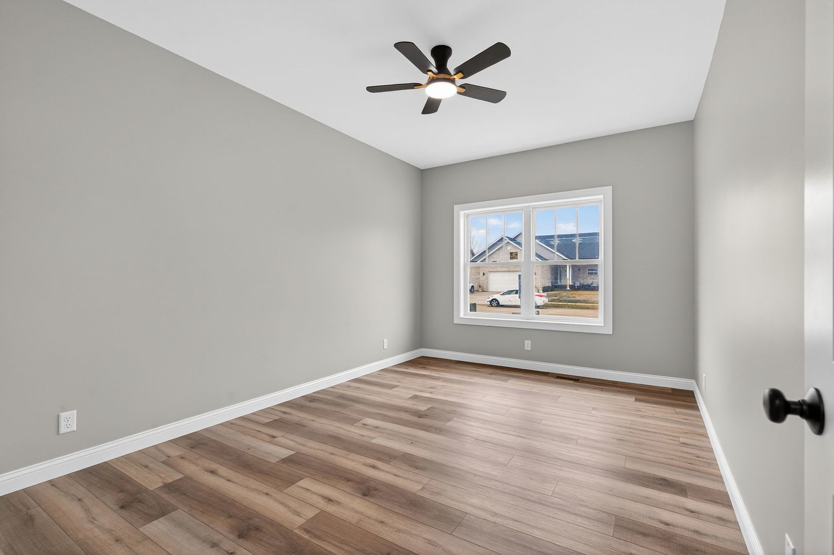 1175 S Farmstone Drive, Diamond, IL 60416