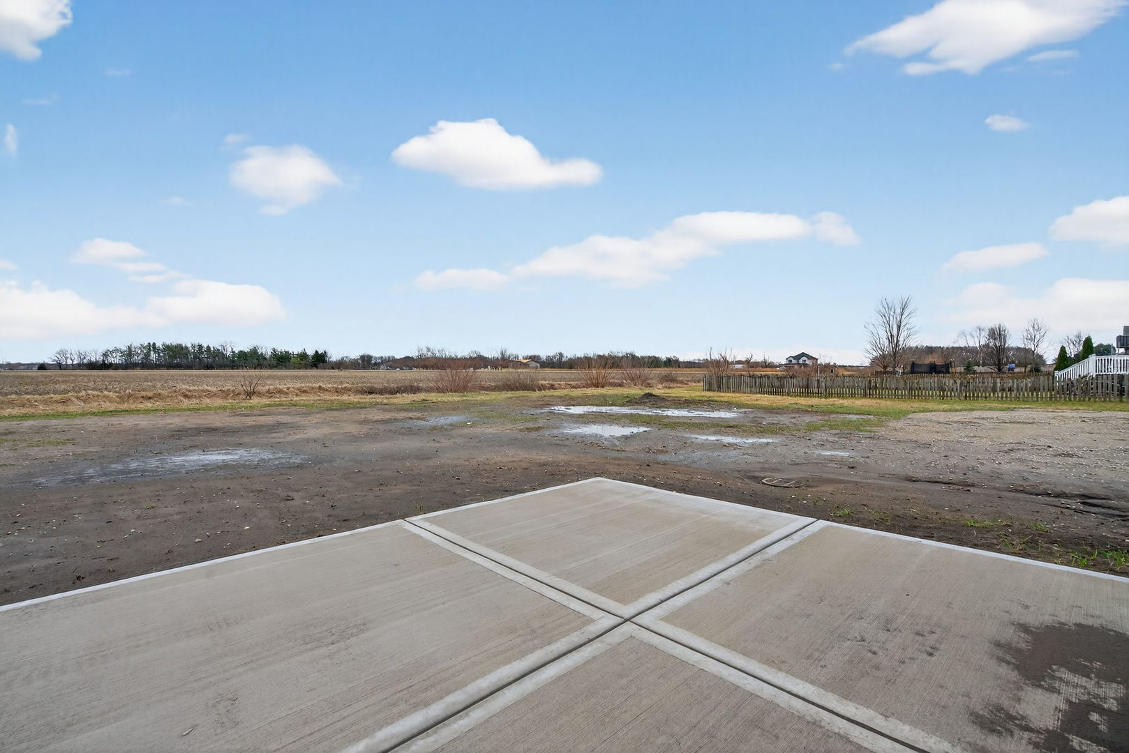 1175 S Farmstone Drive, Diamond, IL 60416