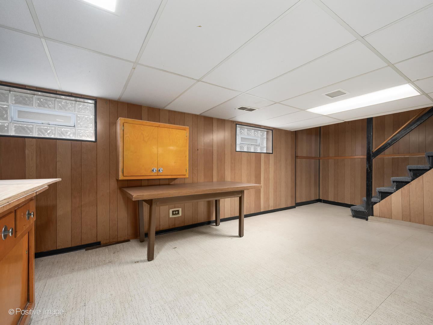 18547 Lexington Avenue, Homewood, IL 60430