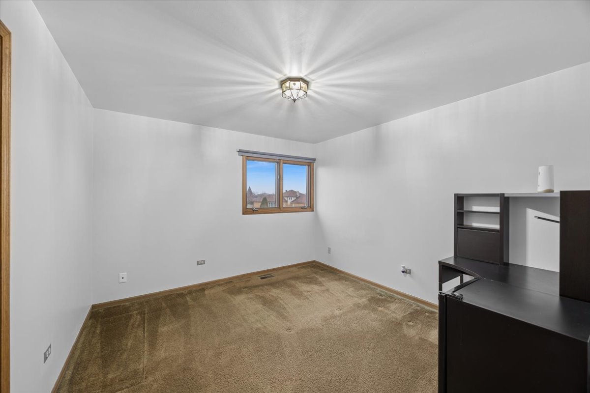 8845 Wheeler Drive, Orland Park, IL 60462