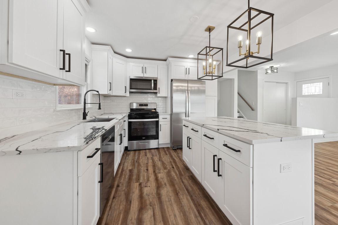 4647 Johnson Avenue, Western Springs, IL 60558