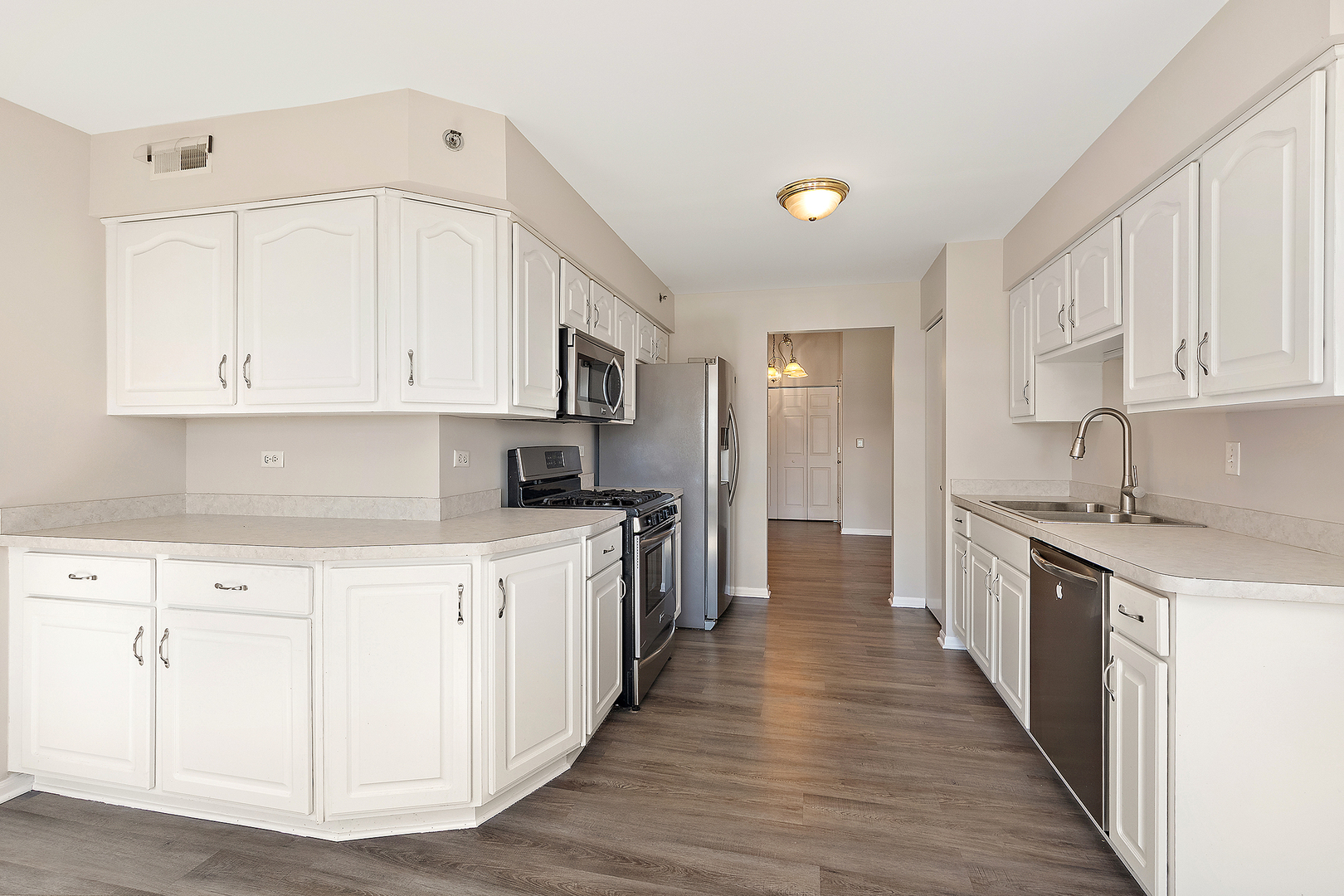 6950 Heritage Circle #3C, Orland Park, IL 60462