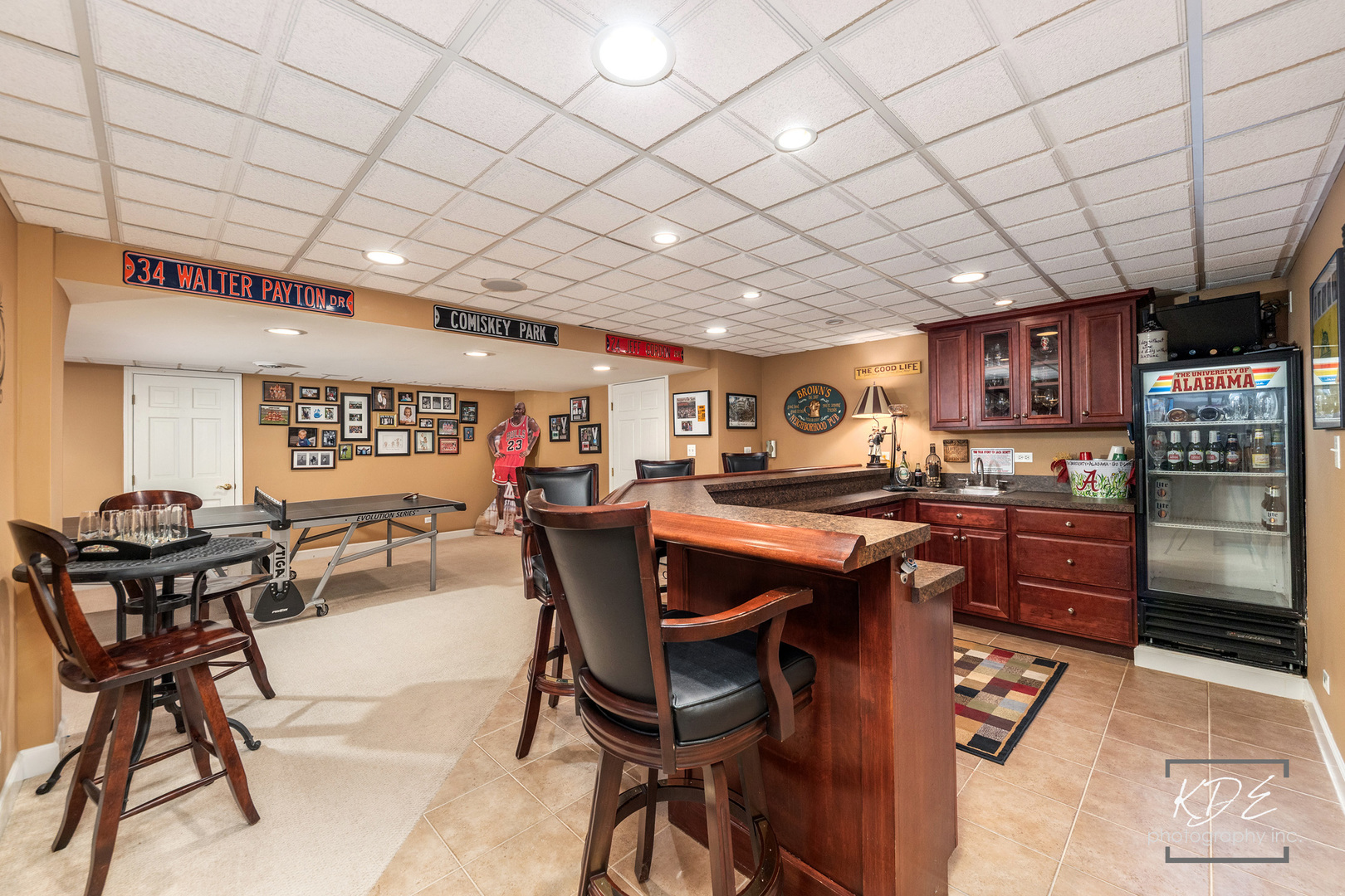 992 Belaire Court, Naperville, IL 60563