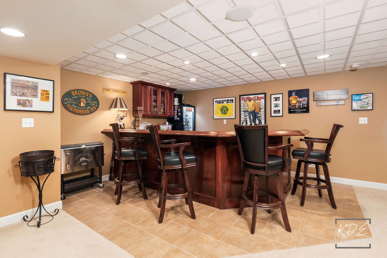 992 Belaire Court, Naperville, IL 60563