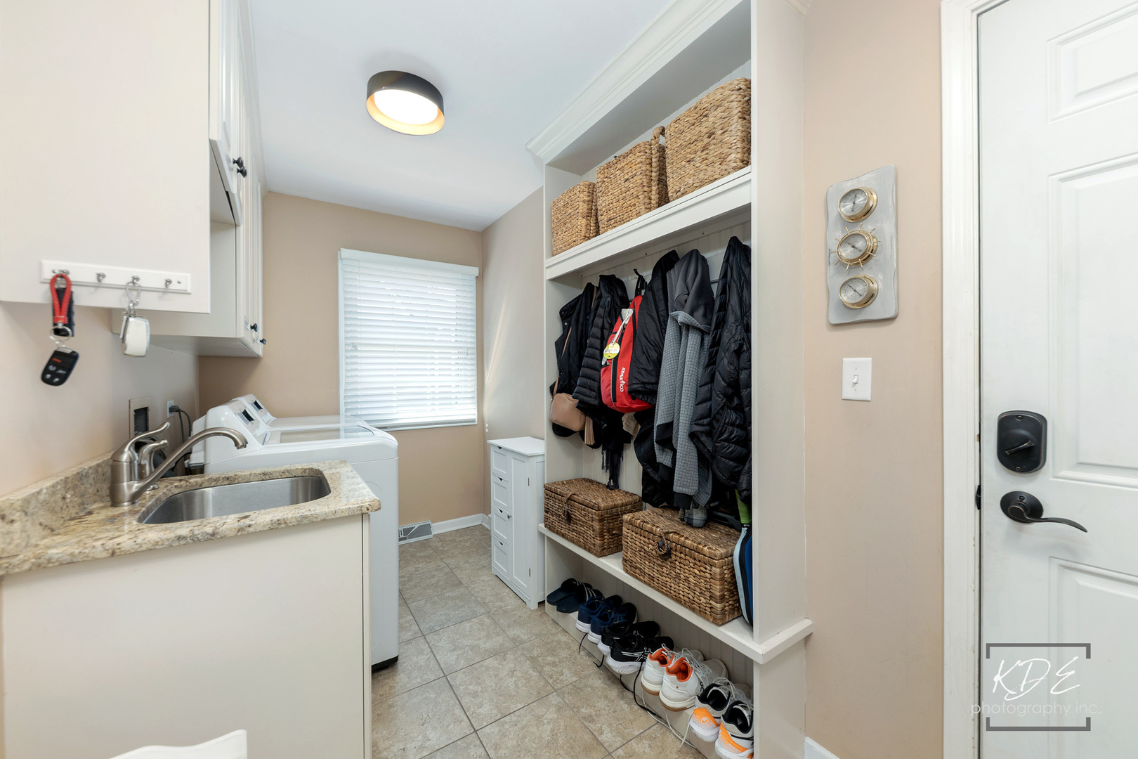 992 Belaire Court, Naperville, IL 60563