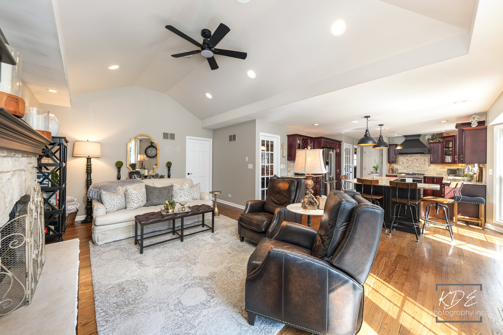 992 Belaire Court, Naperville, IL 60563