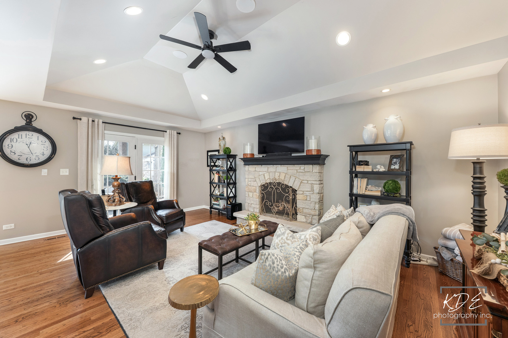 992 Belaire Court, Naperville, IL 60563