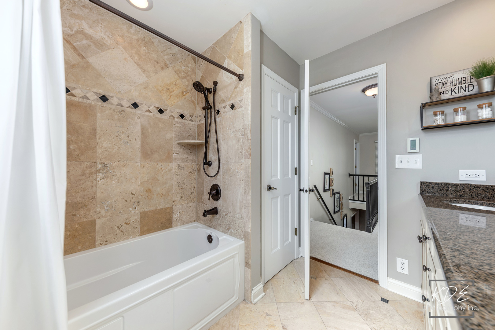 992 Belaire Court, Naperville, IL 60563