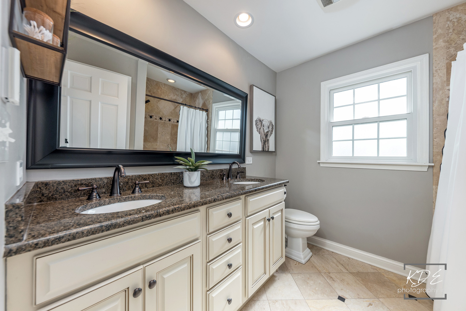 992 Belaire Court, Naperville, IL 60563