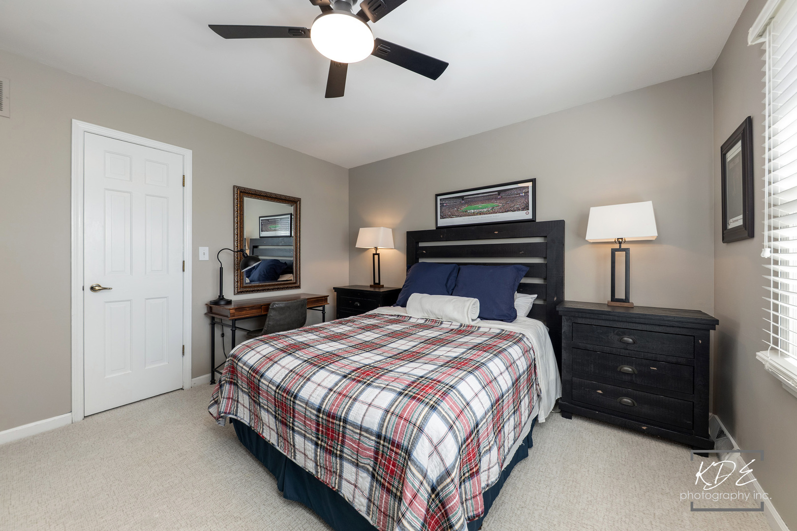 992 Belaire Court, Naperville, IL 60563