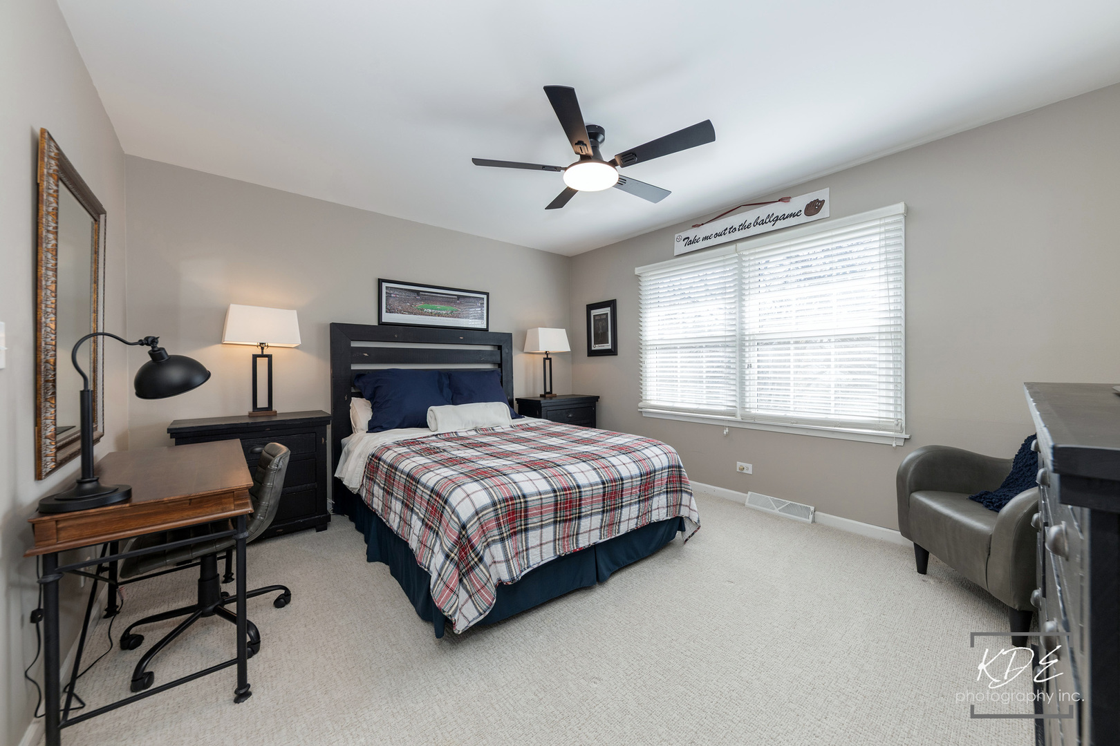 992 Belaire Court, Naperville, IL 60563