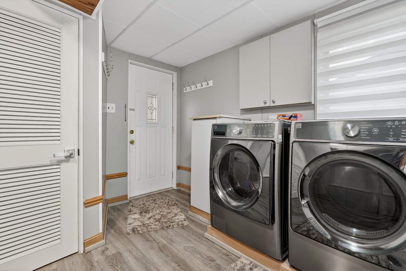 10532 S 80th Court, Palos Hills, IL 60465