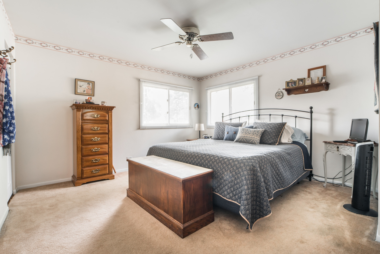 731 Hawthorne Circle, Lombard, IL 60148