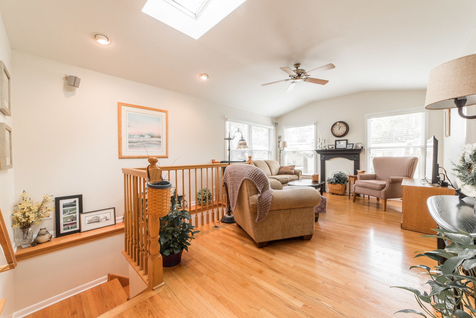 731 Hawthorne Circle, Lombard, IL 60148