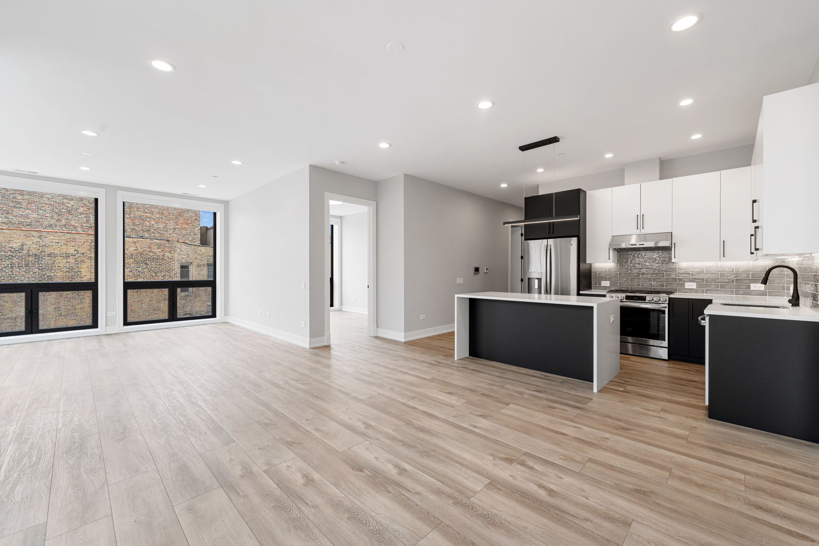 1606 S Ashland Avenue #301, Chicago, IL 60608