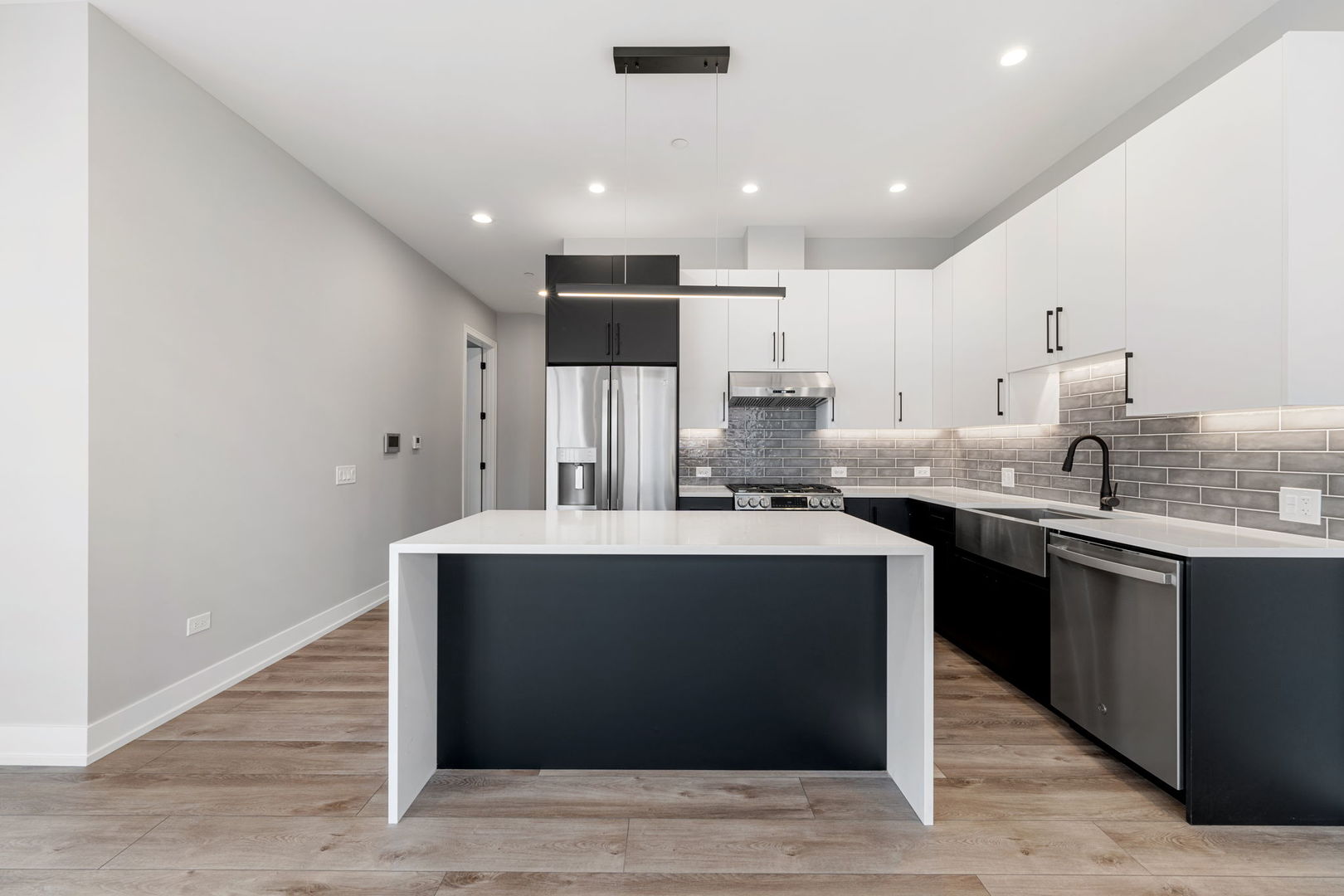 1606 S Ashland Avenue #301, Chicago, IL 60608