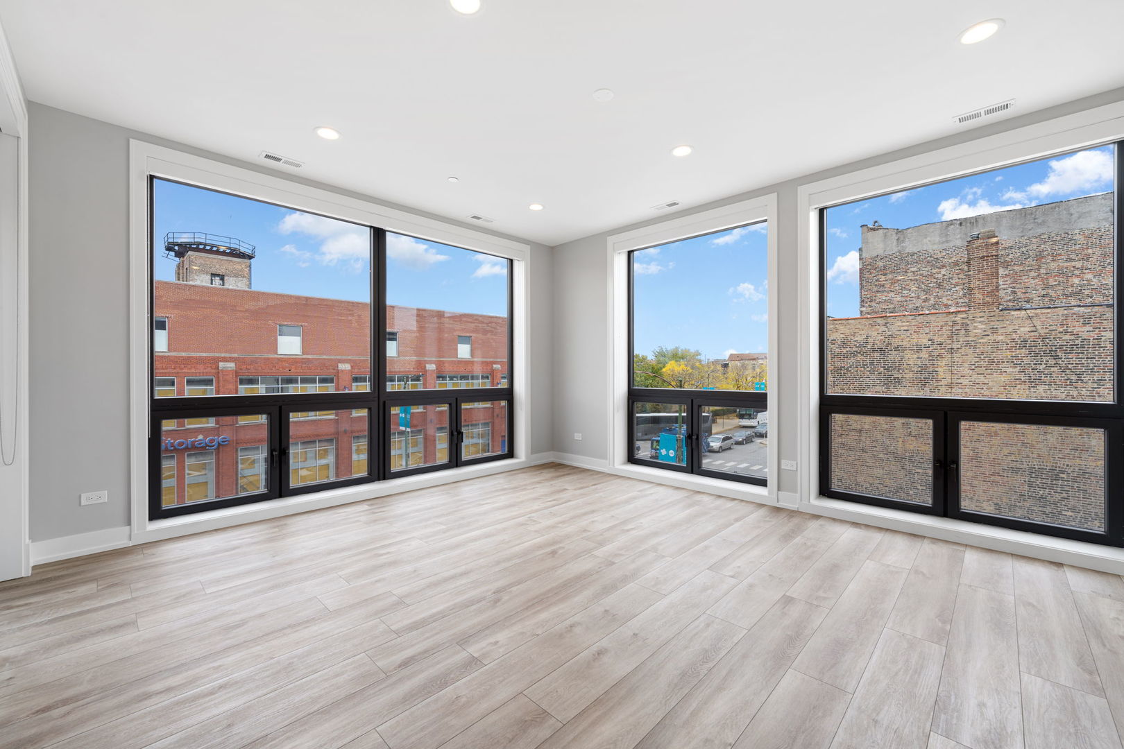 1606 S Ashland Avenue #301, Chicago, IL 60608