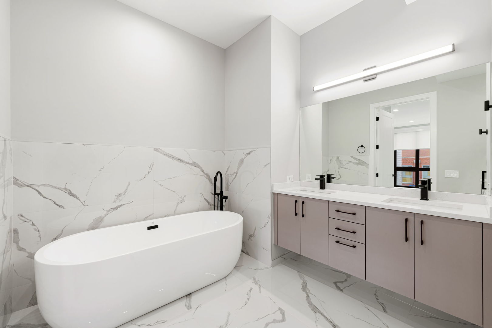 1606 S Ashland Avenue #301, Chicago, IL 60608