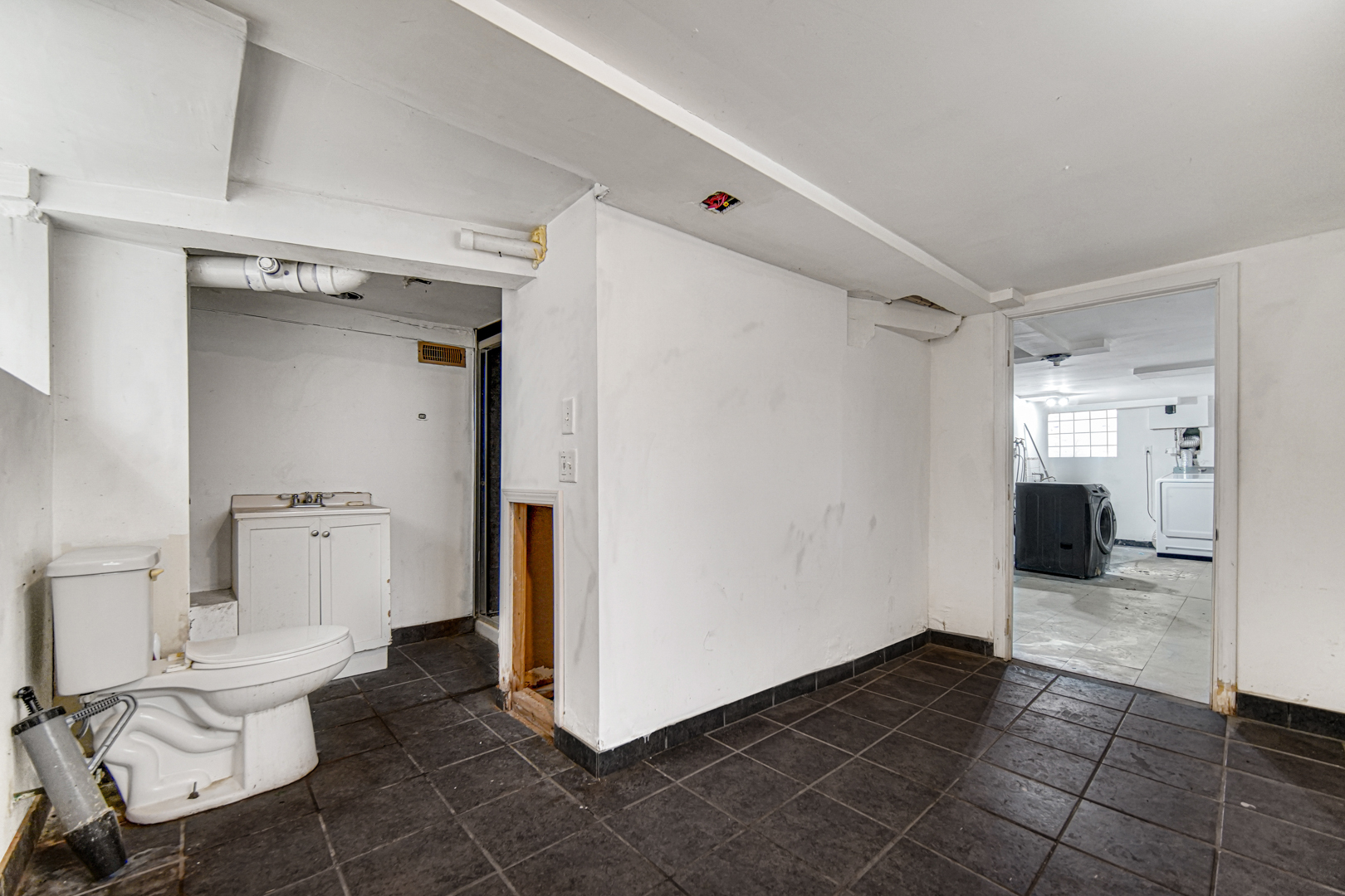 11239 S Longwood Drive, Chicago, IL 60643