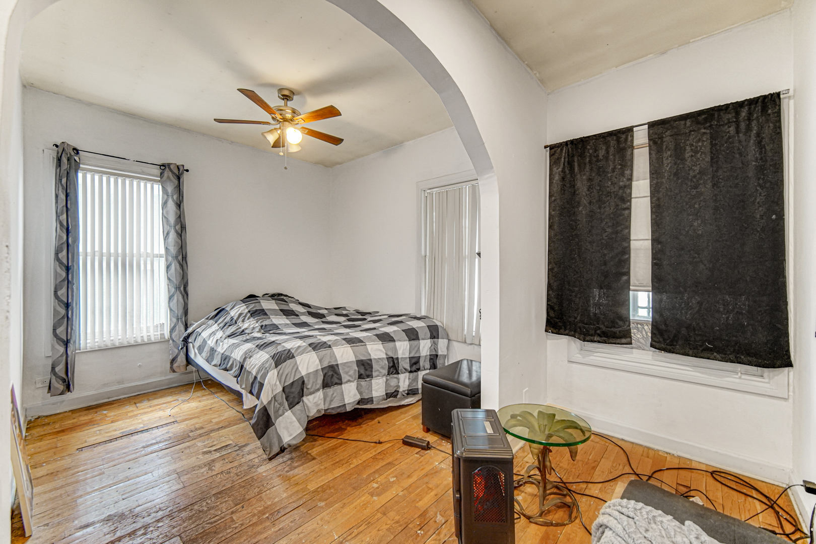 11239 S Longwood Drive, Chicago, IL 60643