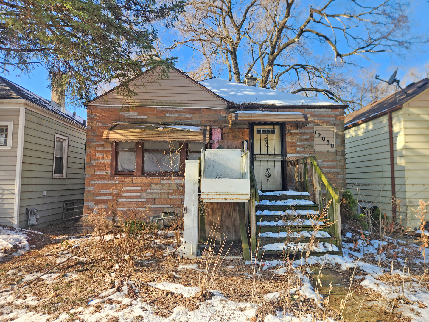 12030 S Wentworth Avenue, Chicago, IL 60628