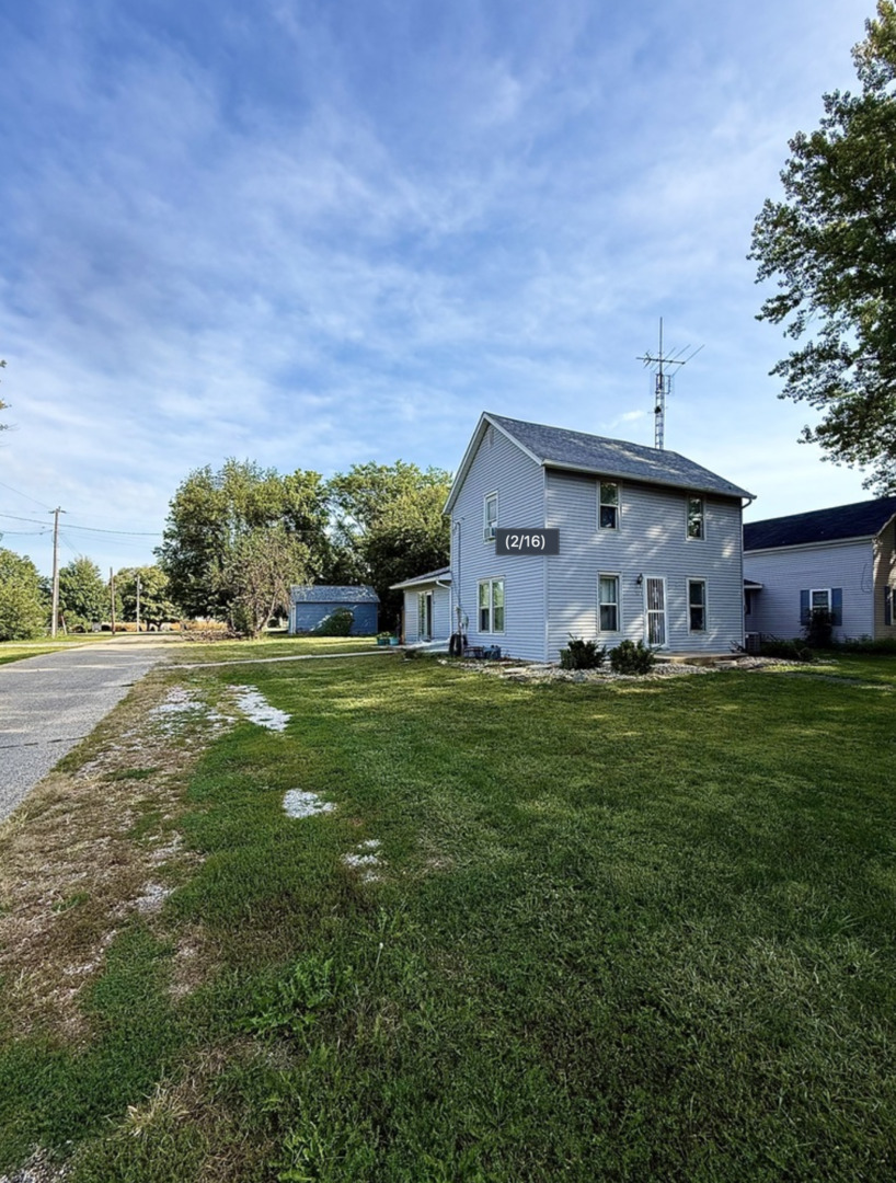 225 W 5th Street, Mcnabb, IL 61335