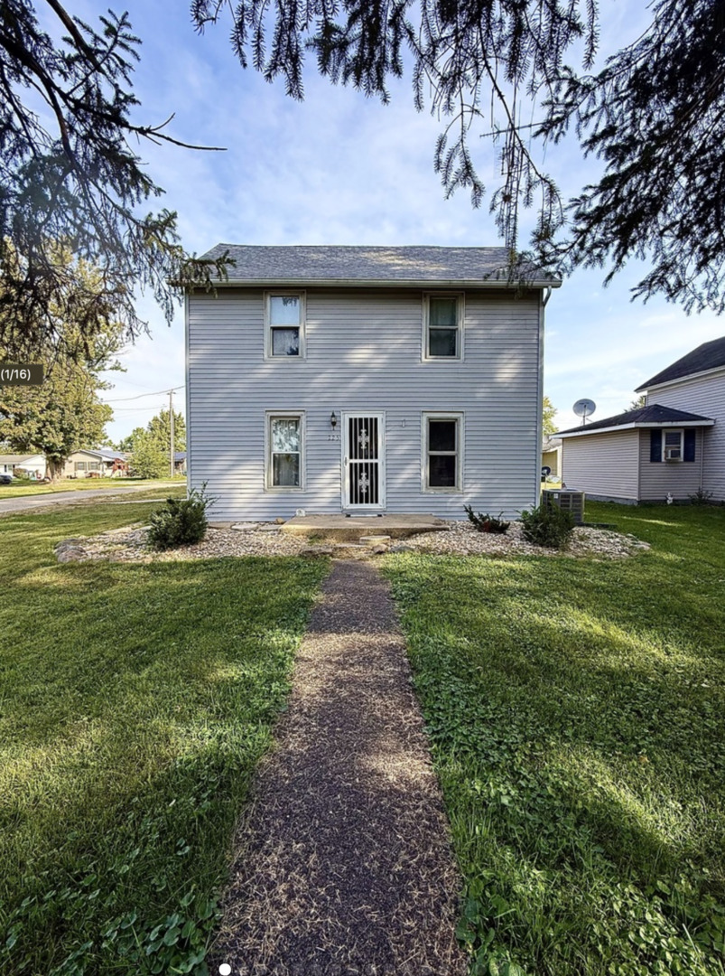 225 W 5th Street, Mcnabb, IL 61335