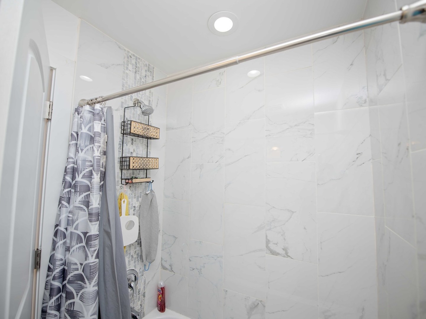 105 N 12th Avenue, Melrose Park, IL 60160