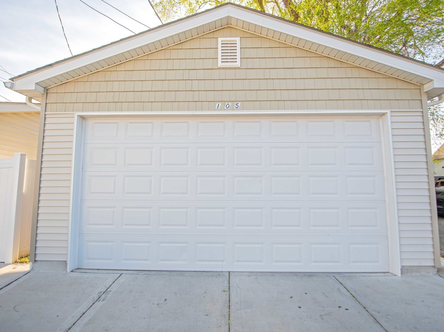 105 N 12th Avenue, Melrose Park, IL 60160