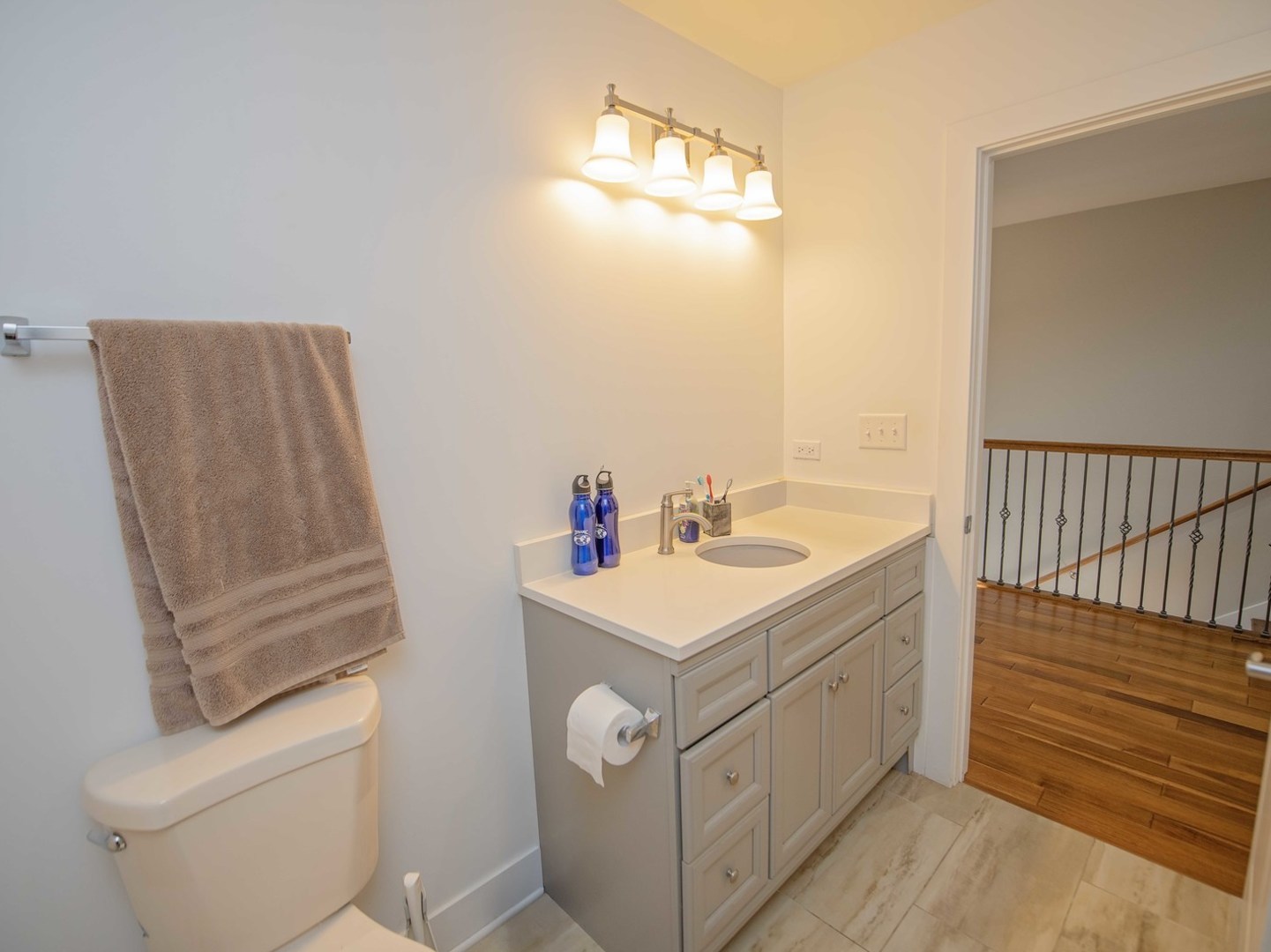 105 N 12th Avenue, Melrose Park, IL 60160