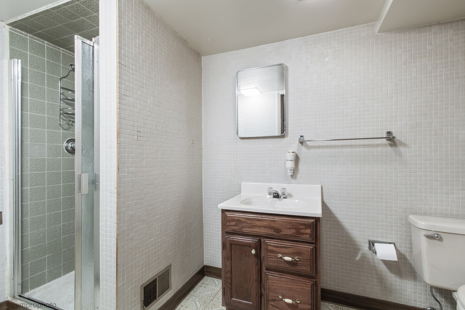 650 E Palatine Road, Palatine, IL 60074