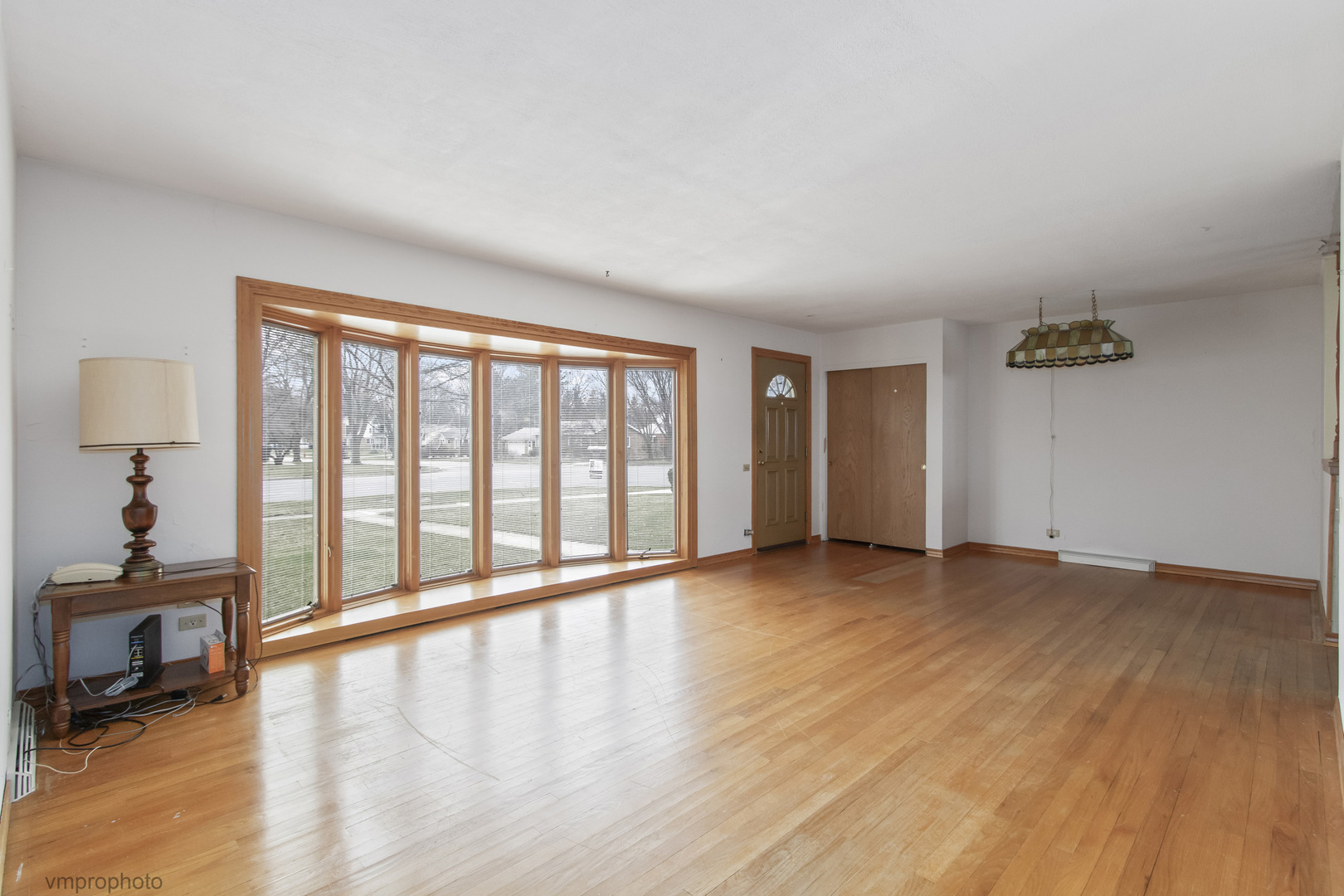 650 E Palatine Road, Palatine, IL 60074