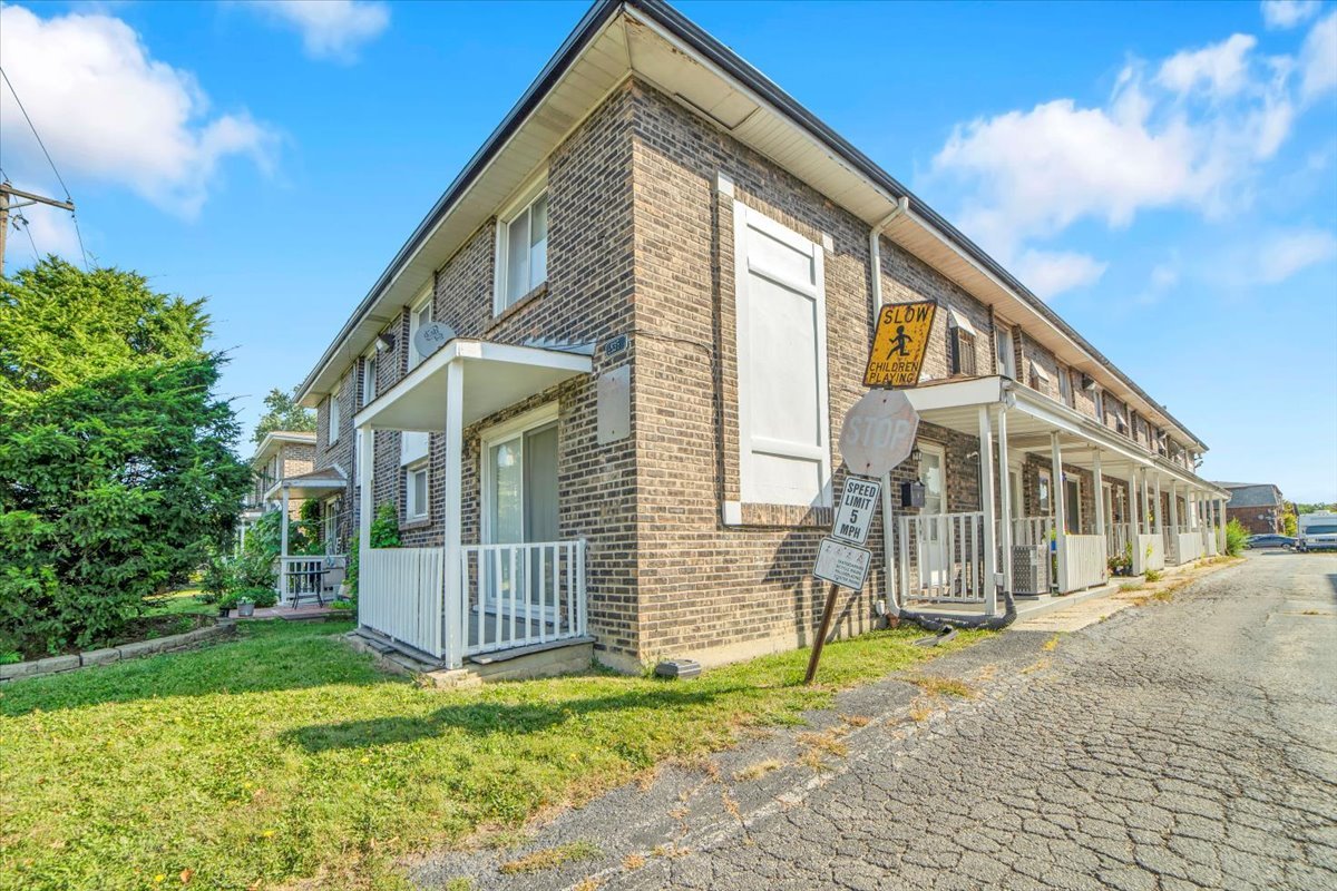 9835 S Harlem Avenue #T, Chicago Ridge, IL 60415