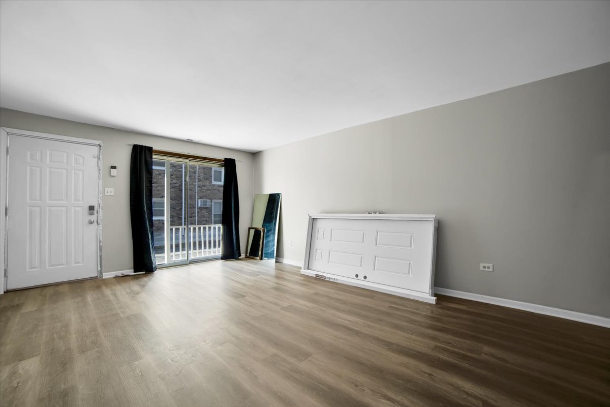 9835 S Harlem Avenue #T, Chicago Ridge, IL 60415