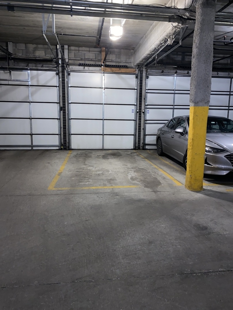 2410 W Bloomingdale Avenue #p23, Chicago, IL 60647