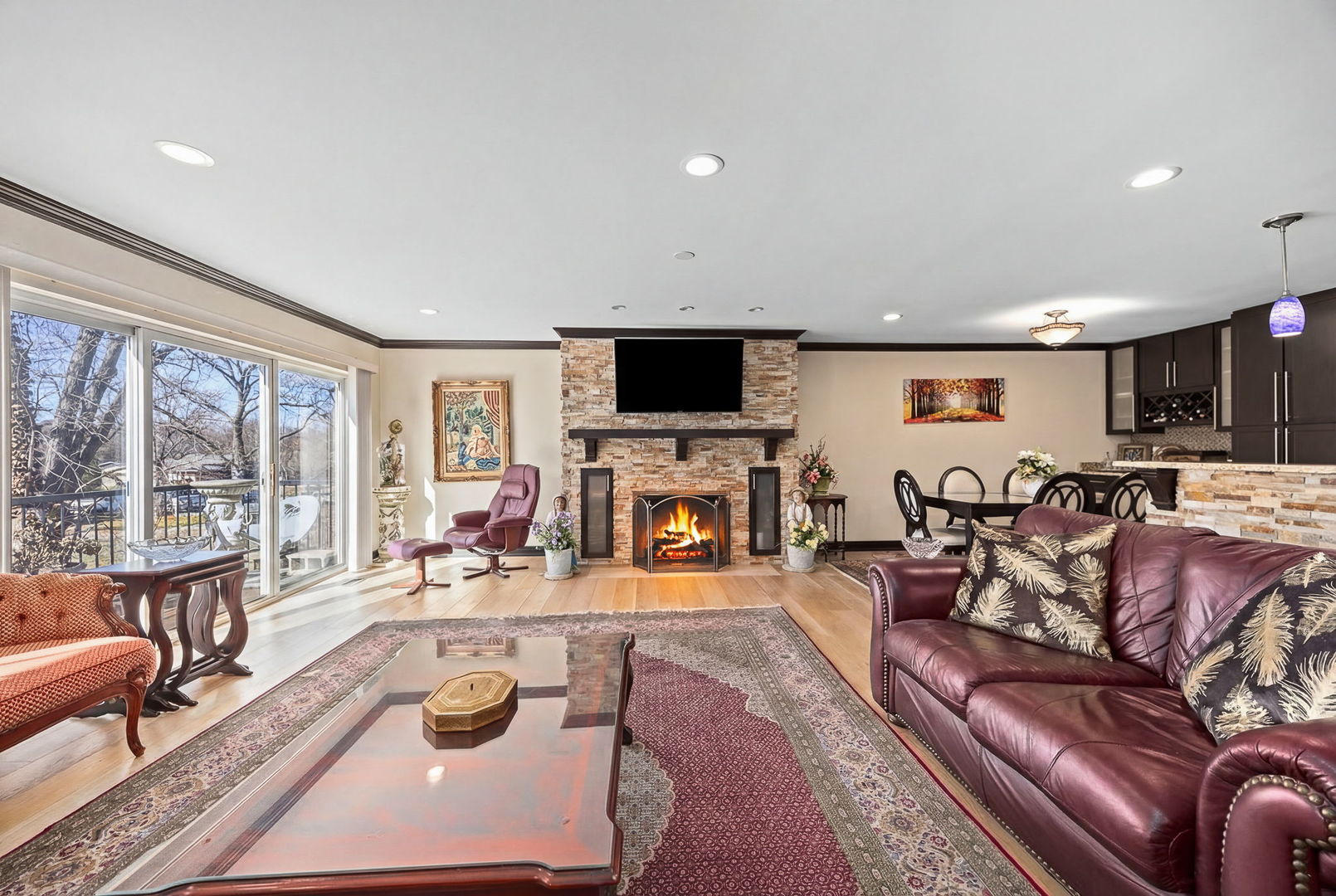 140 Carriage Way Drive #C218, Burr Ridge, IL 60527