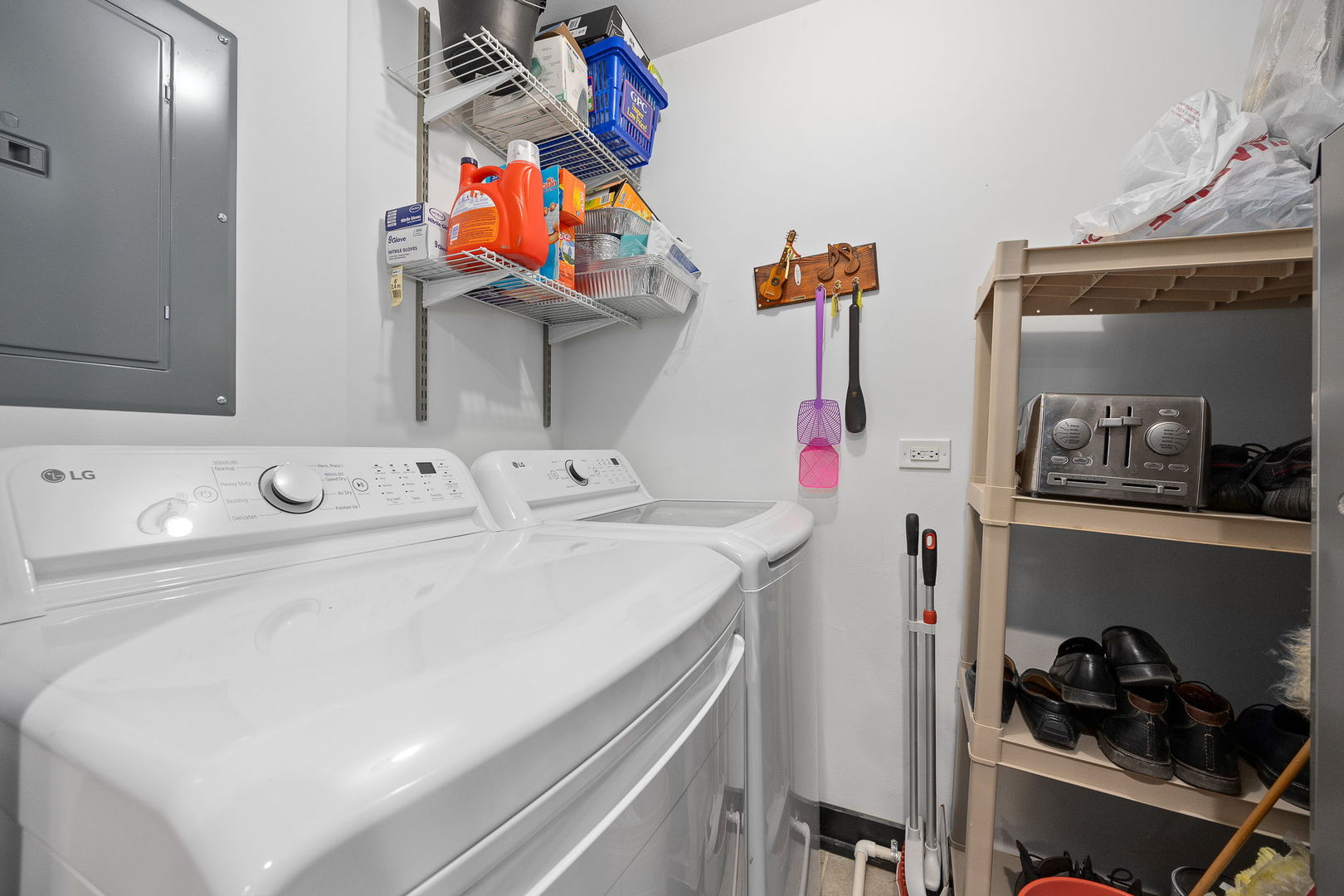 140 Carriage Way Drive #C218, Burr Ridge, IL 60527