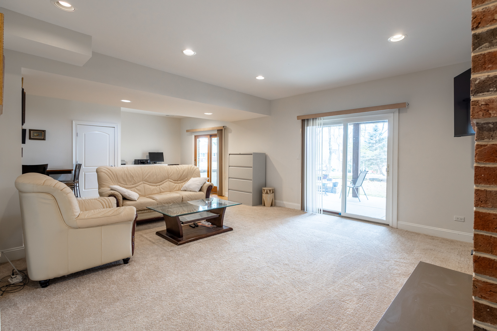 6441 Blackhawk Trail, Indian Head Park, IL 60525