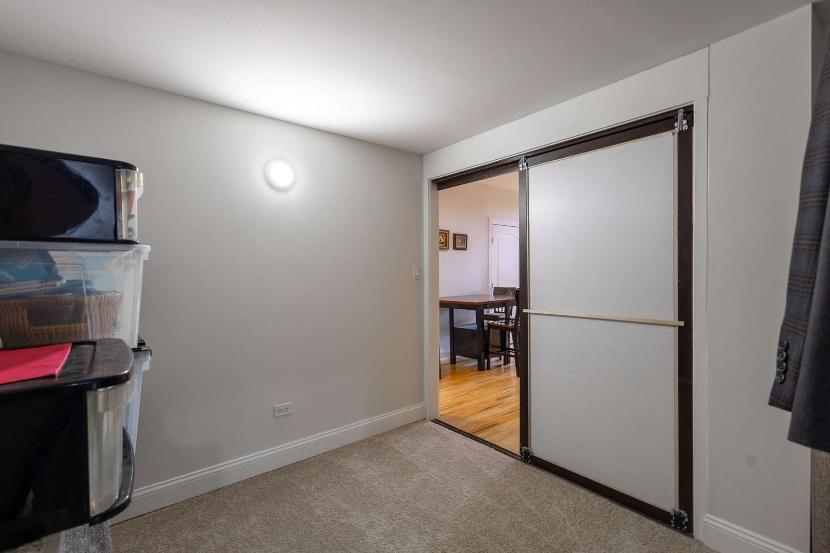 6441 Blackhawk Trail, Indian Head Park, IL 60525