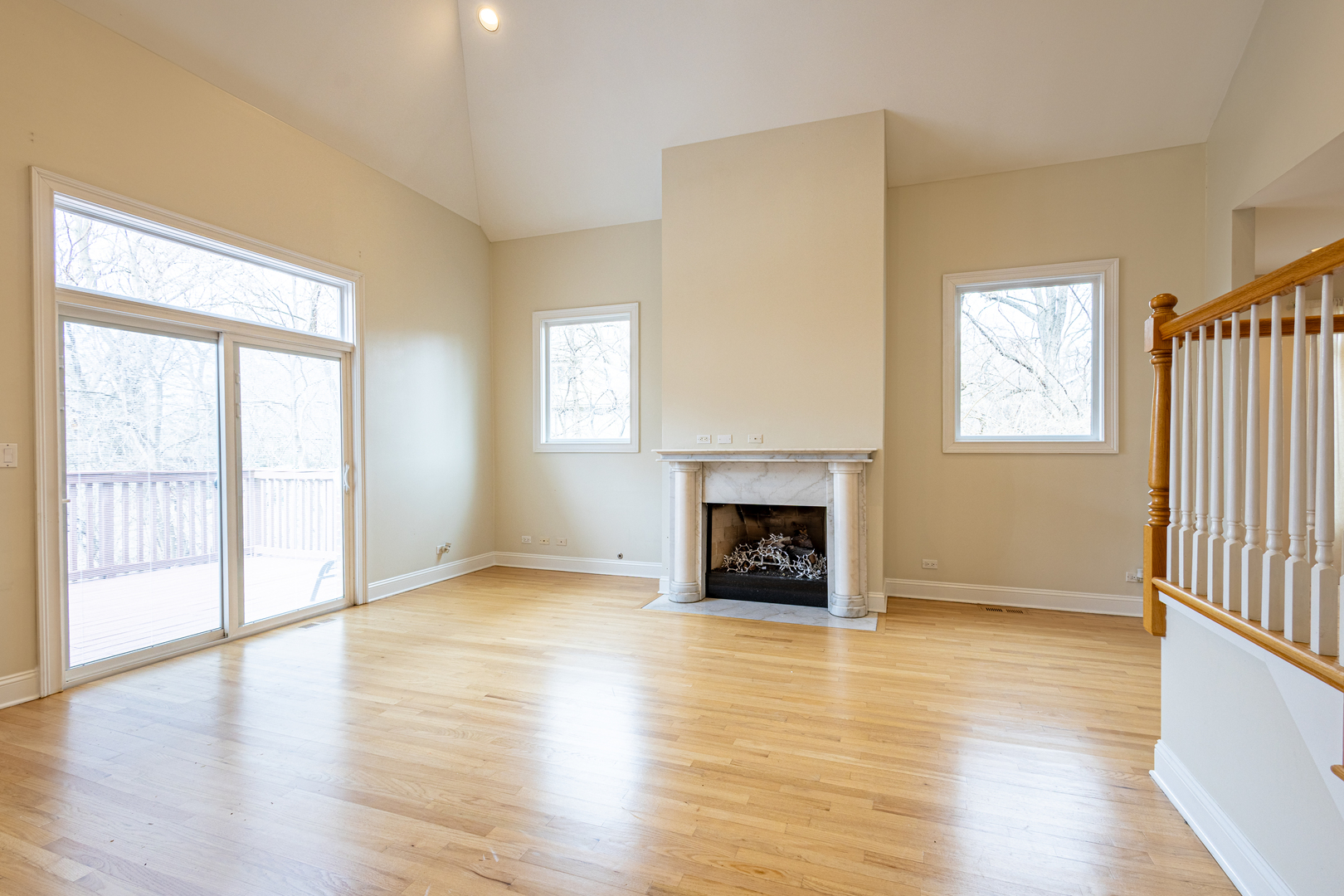 6441 Blackhawk Trail, Indian Head Park, IL 60525