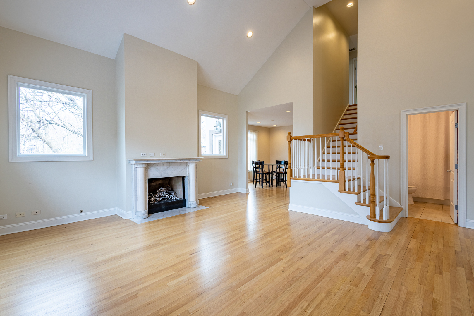 6441 Blackhawk Trail, Indian Head Park, IL 60525