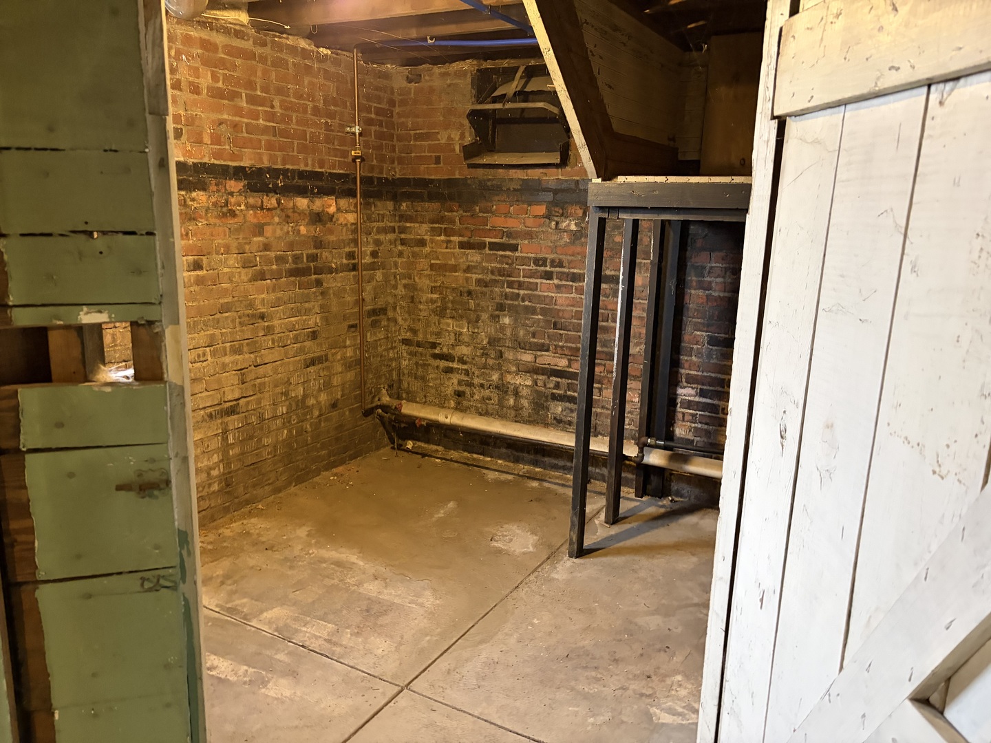 509 W Clay Street, Clinton, IL 61727