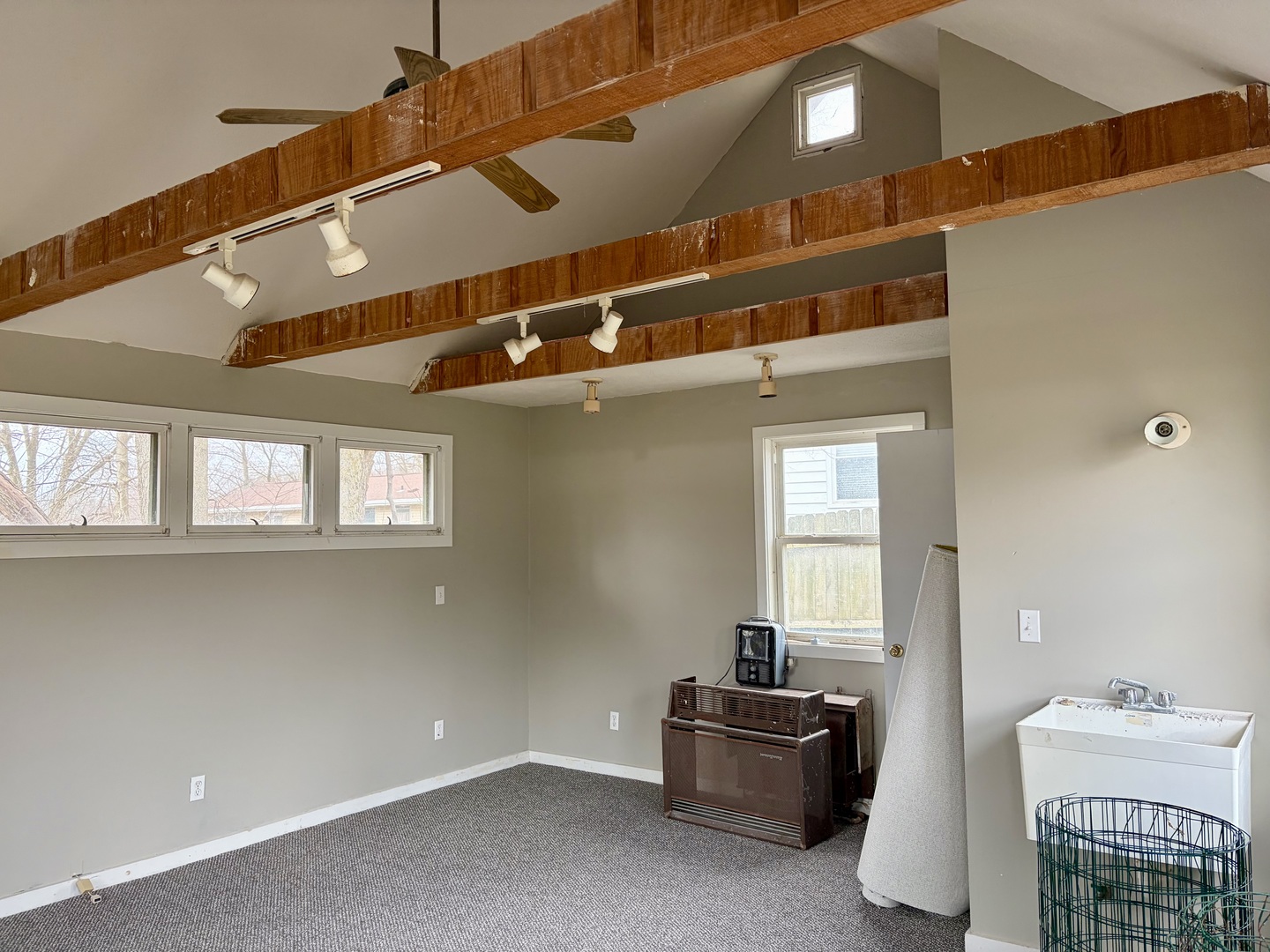 509 W Clay Street, Clinton, IL 61727