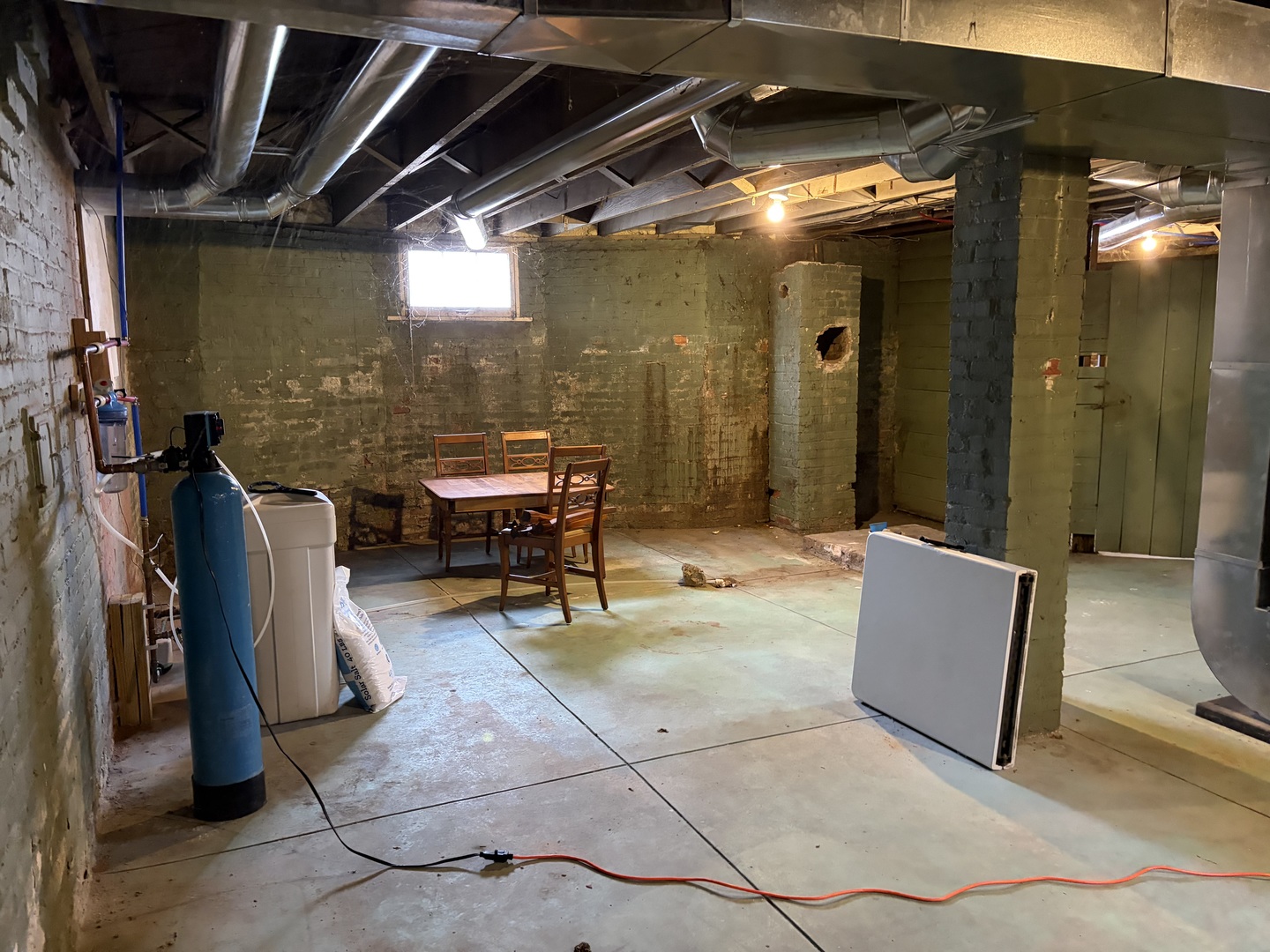 509 W Clay Street, Clinton, IL 61727