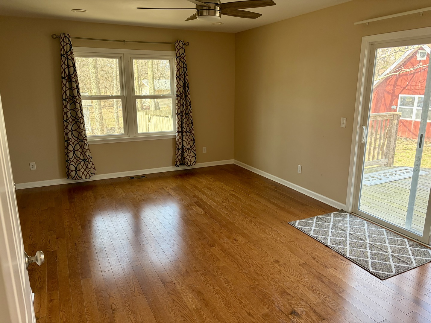 509 W Clay Street, Clinton, IL 61727