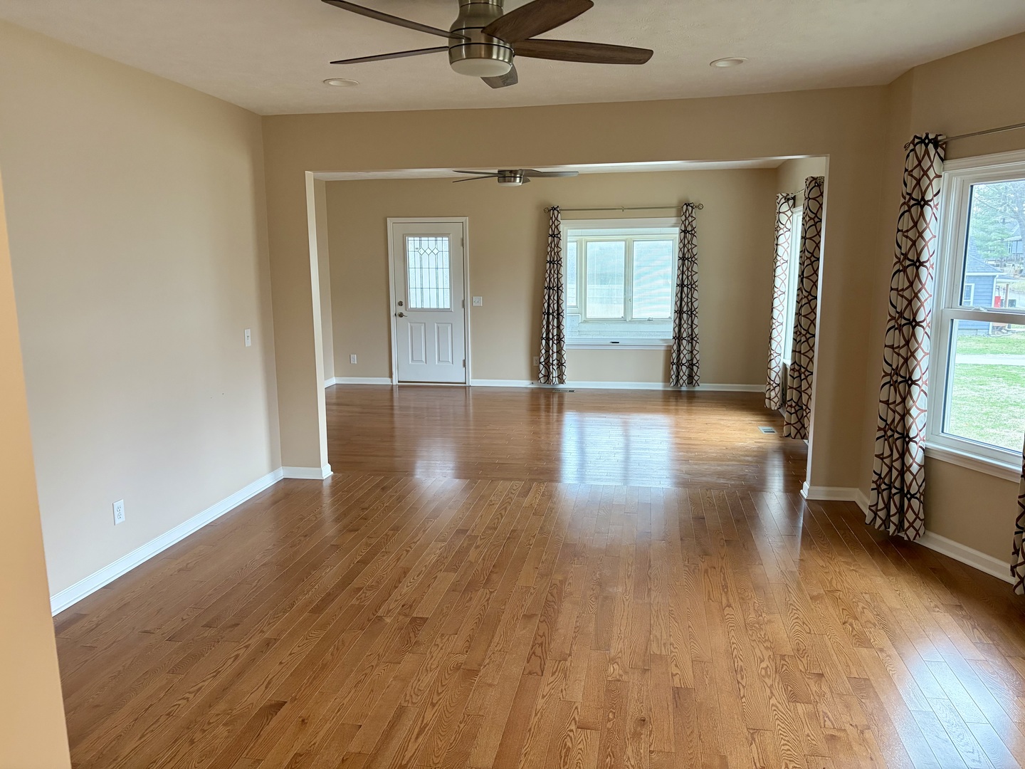 509 W Clay Street, Clinton, IL 61727